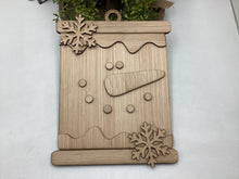 Load image into Gallery viewer, Marshmallow Door Hanger # 615

