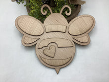 Load image into Gallery viewer, Large 3D Bee # 608
