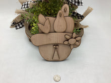 Load image into Gallery viewer, Scarecrow Sitter # 536
