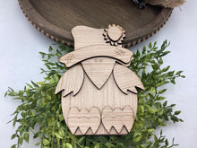 Load image into Gallery viewer, Primitive Sunflower Crow Shelf Sitter  #520

