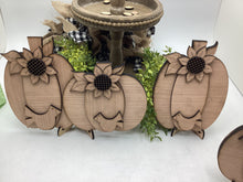 Load image into Gallery viewer, Sunflower Pumpkin Set # 723
